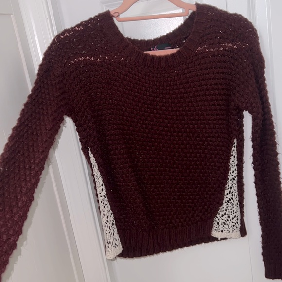 T/O Knit Crop Sweater - Picture 3 of 7